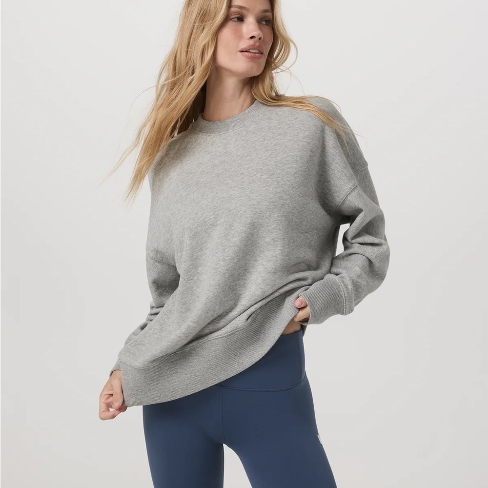Vuori Women's Heather Gray Sedona sweatshirt